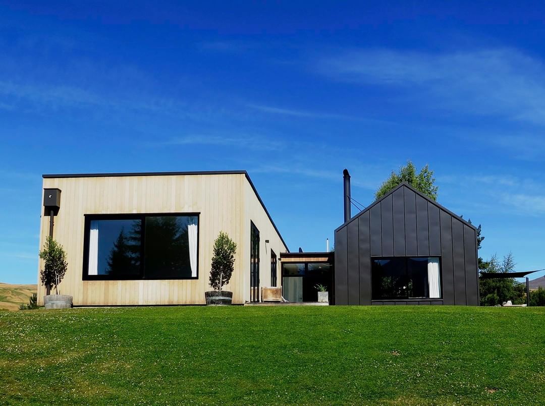 Contemporary timber and metal-clad dwelling on rural land